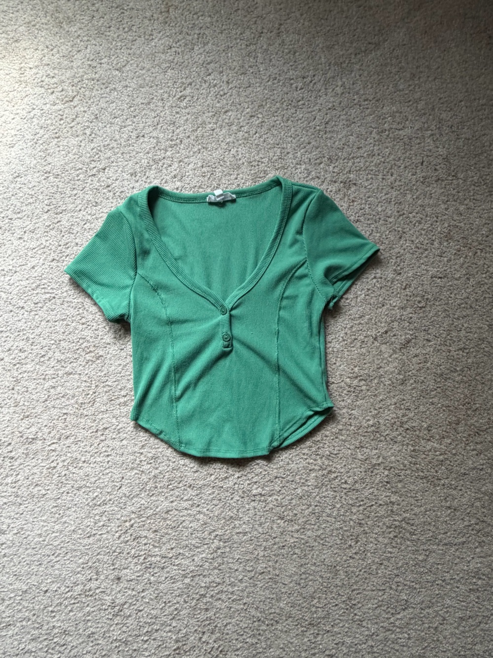 Abercrombie & Fitch Emerald Green Short Sleeve V‑Neck Knit Top
